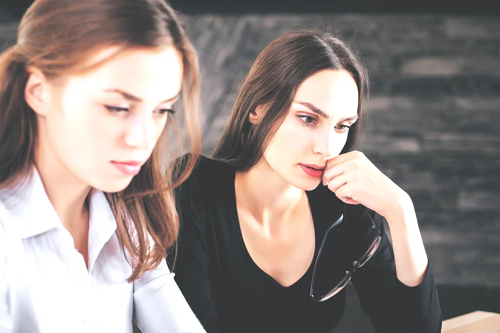 Dlaczego porównywanie się do innych niszczy spokój